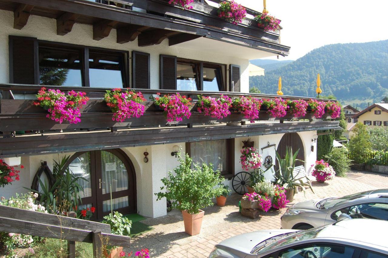 Hotel - Pension - Heidelberg Inkl. Chiemgaukarte ルーポルディング エクステリア 写真