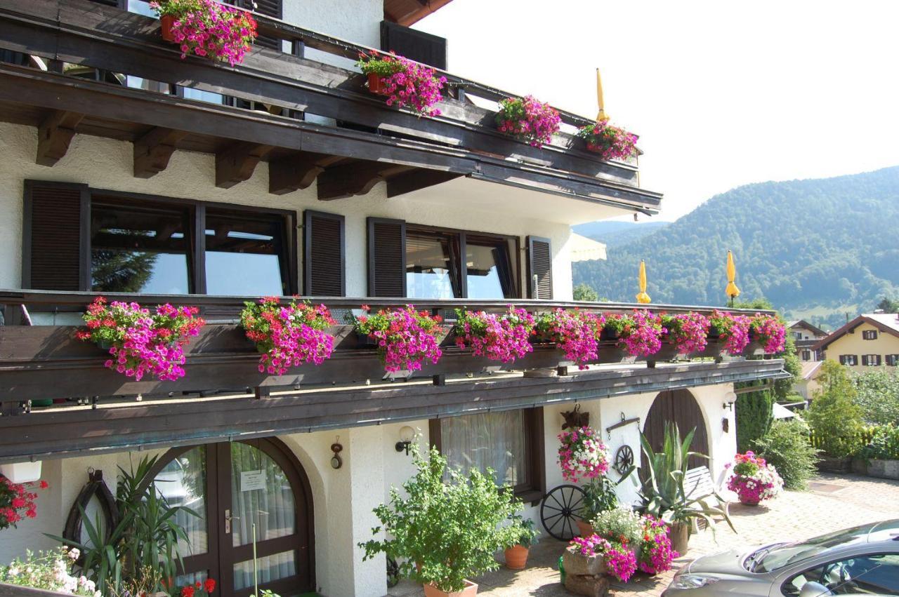 Hotel - Pension - Heidelberg Inkl. Chiemgaukarte ルーポルディング エクステリア 写真