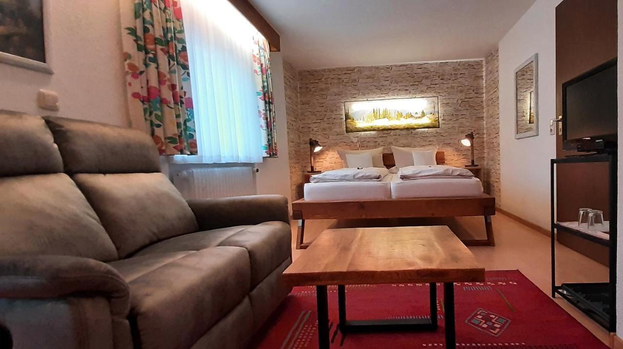 Hotel - Pension - Heidelberg Inkl. Chiemgaukarte ルーポルディング エクステリア 写真