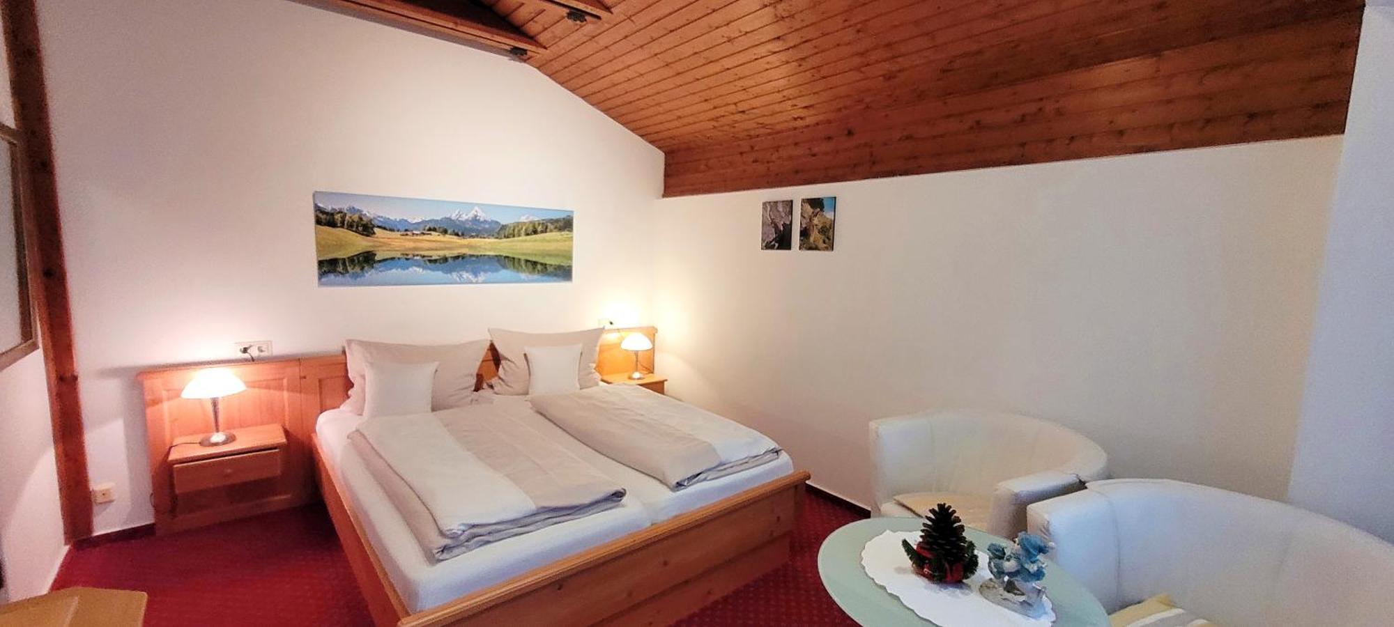 Hotel - Pension - Heidelberg Inkl. Chiemgaukarte ルーポルディング エクステリア 写真